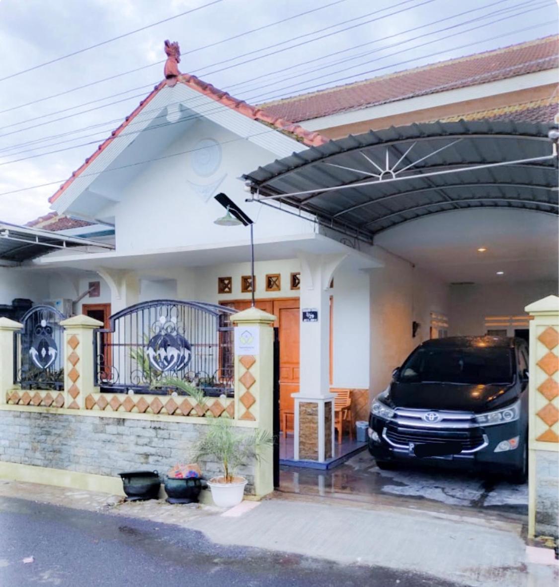Twentynine Homestay Banyuwangi  Exterior photo